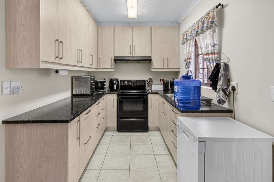 3 Bedroom Property for Sale in Strand South Western Cape